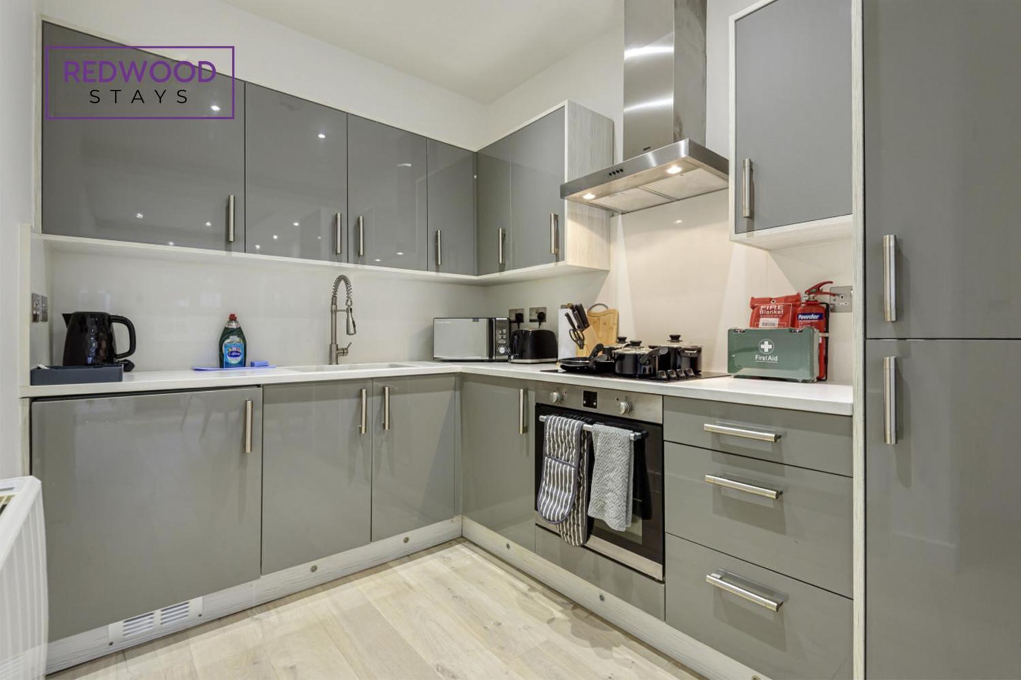 1 Bed 1 Bath Town Center Apartments For Corporates & Contractors, Wifi, Netflix And Parking On Selected Units By Redwood Stays Aldershot Exterior foto