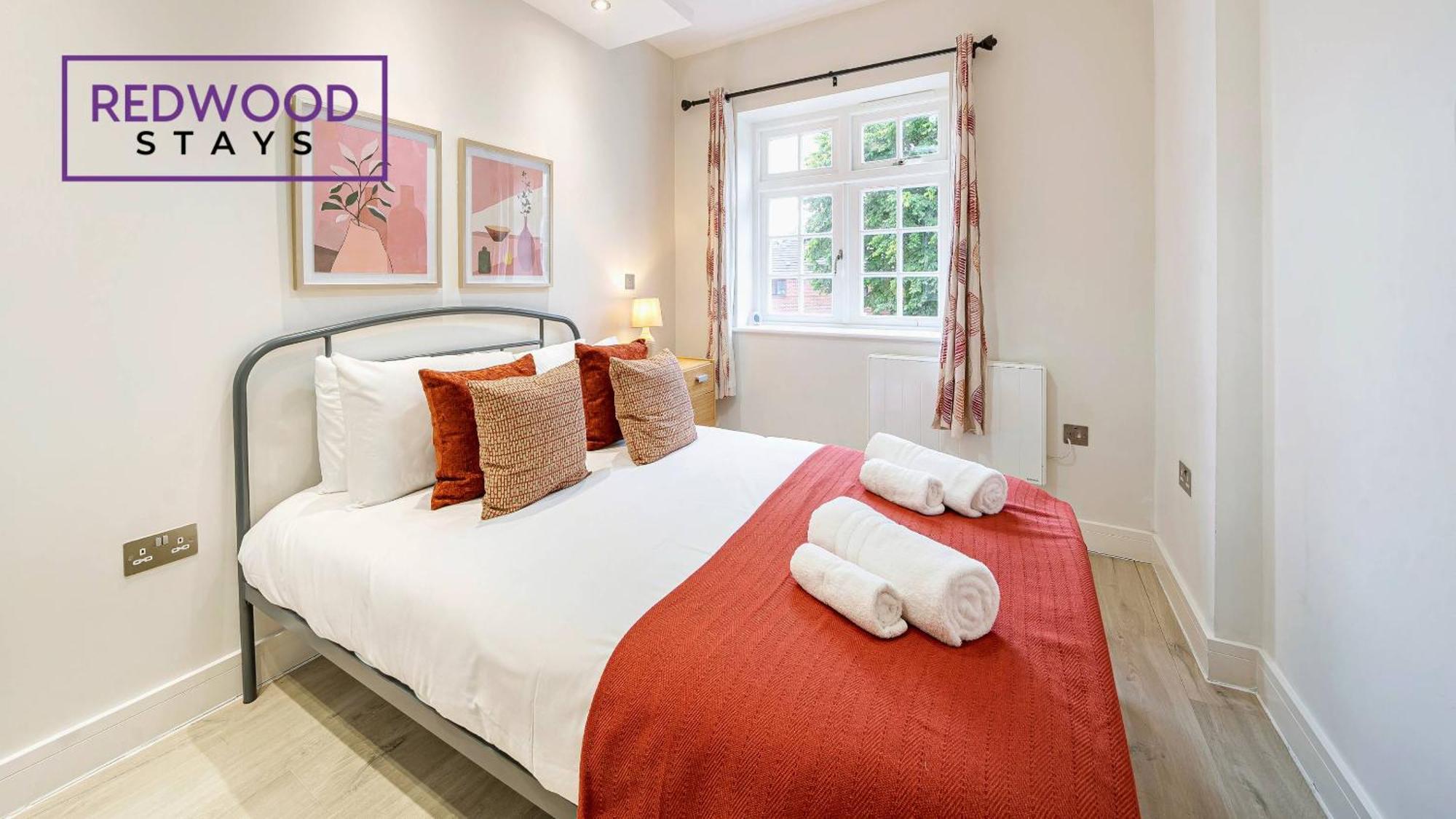 1 Bed 1 Bath Town Center Apartments For Corporates & Contractors, Wifi, Netflix And Parking On Selected Units By Redwood Stays Aldershot Exterior foto