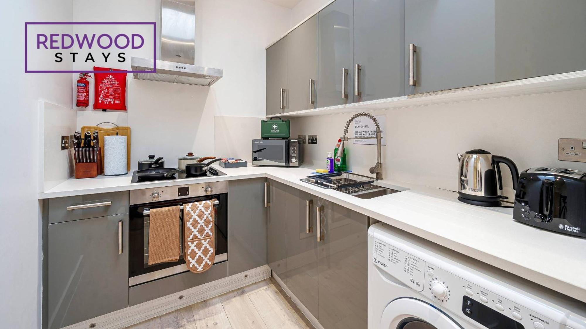 1 Bed 1 Bath Town Center Apartments For Corporates & Contractors, Wifi, Netflix And Parking On Selected Units By Redwood Stays Aldershot Exterior foto