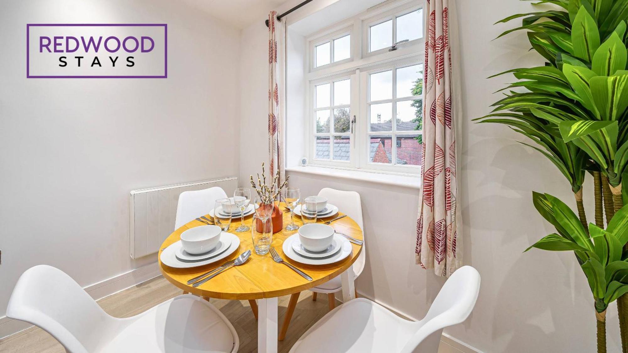 1 Bed 1 Bath Town Center Apartments For Corporates & Contractors, Wifi, Netflix And Parking On Selected Units By Redwood Stays Aldershot Exterior foto