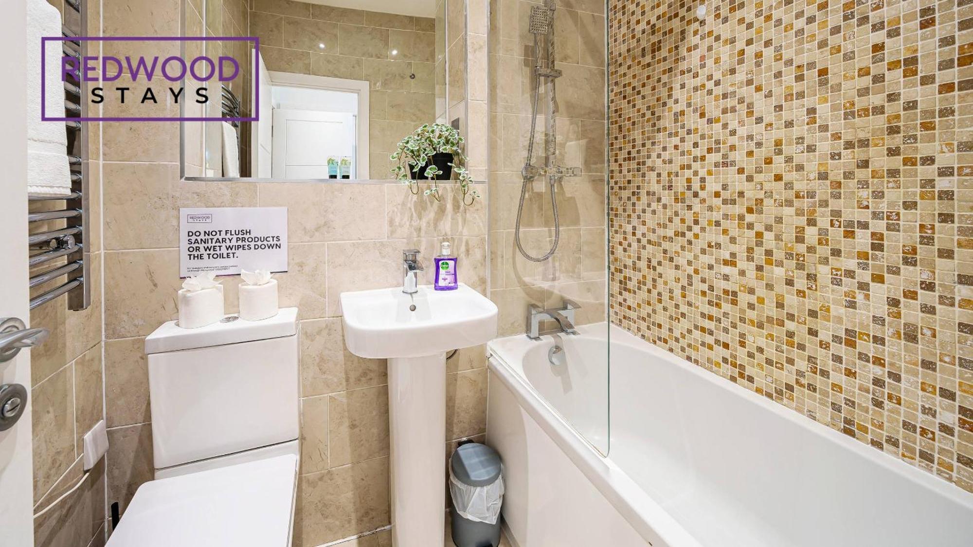 1 Bed 1 Bath Town Center Apartments For Corporates & Contractors, Wifi, Netflix And Parking On Selected Units By Redwood Stays Aldershot Exterior foto