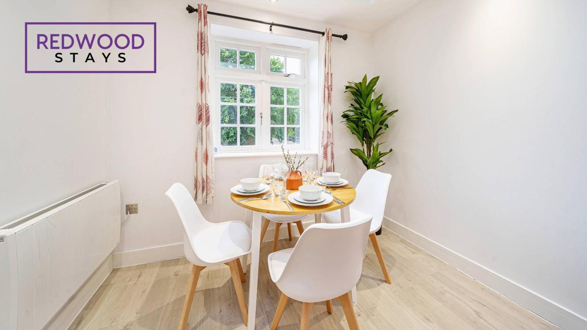 1 Bed 1 Bath Town Center Apartments For Corporates & Contractors, Wifi, Netflix And Parking On Selected Units By Redwood Stays Aldershot Exterior foto